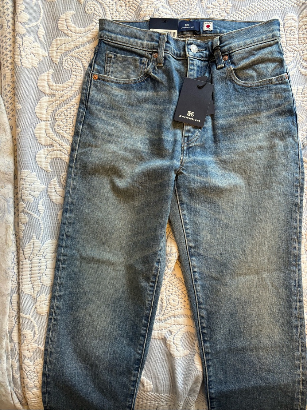 NWT Levi's Blue Tab Women’s Column Jeans